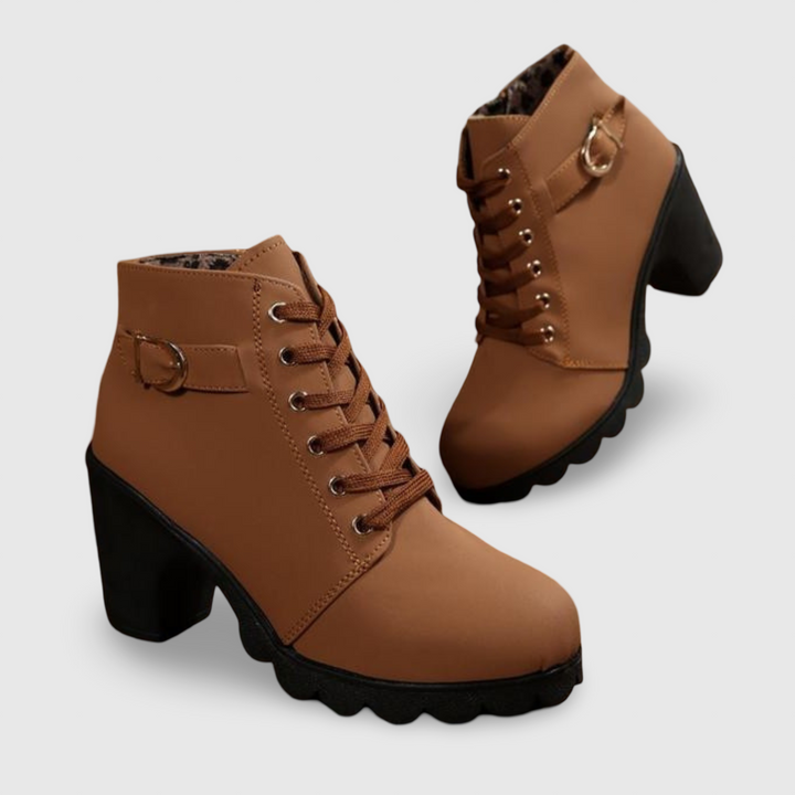 KATNI | Χοντρές μπότες με κορδόνια και αγκράφα