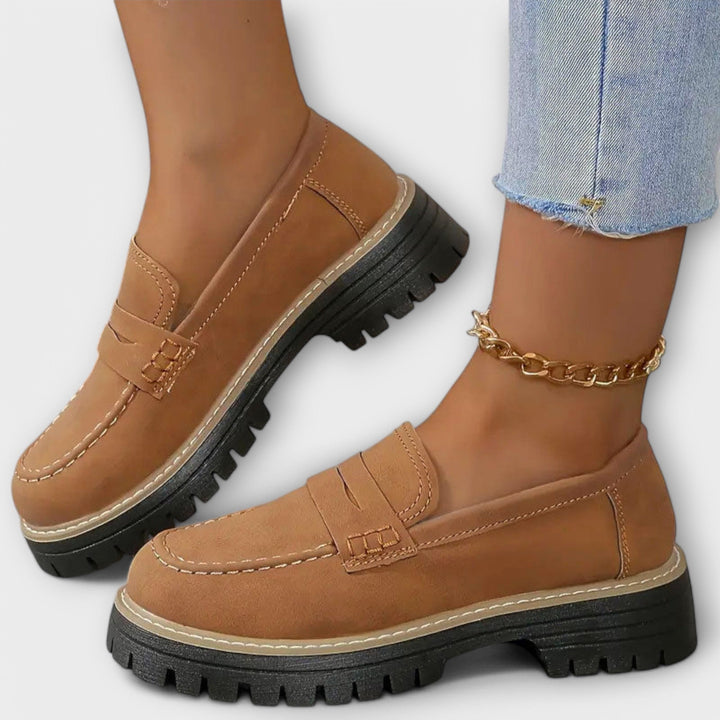 Άλις - Μοκασίνια